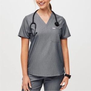 Figs Catarina One Pocket Scrub Top V-Neck Stretch Women XS Graphite FW1000